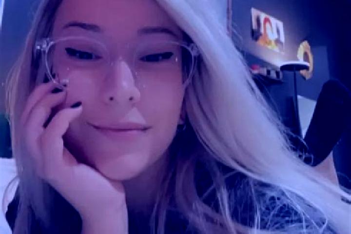 Aubrey, 36, a blonde dark-eyed mixed companion based in Crewe. Offering Duos, Overnight, Striptease, BDSM, Couples. Available for incall and outcall, overnig...