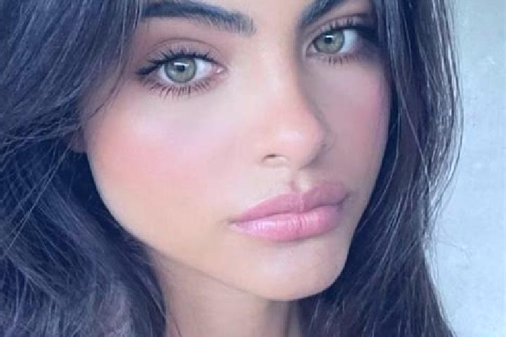 Aubrey, 36, a brunette dark-eyed caucasian companion based in Pedrogao. Offering Striptease, 69, Erotic Massage, Girlfriend Experience, Couples. Available fo...