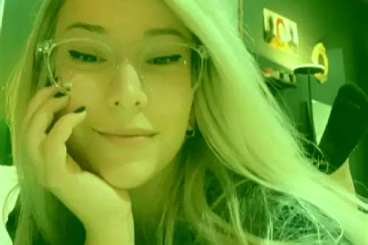 Aubrey, 36, a chestnut amber-eyed mixed companion based in Pullach im Isartal. Offering Fetish, Tantra, BDSM. Available for incall and outcall, day and eveni...