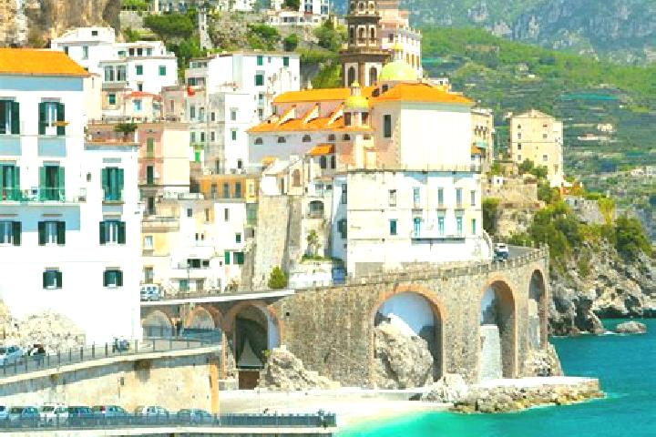 Aubrey, 36 — Escort in Treville, Italy