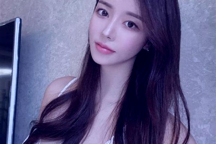 Aubrey, 37 — Escort in Shaowa, China