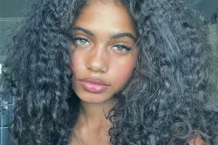 Aubrey, 39, a auburn blue-eyed ebony companion based in Bouandougou. Offering Dinner Date, GFE, Domination. Available for incall and outcall, overnight booki...