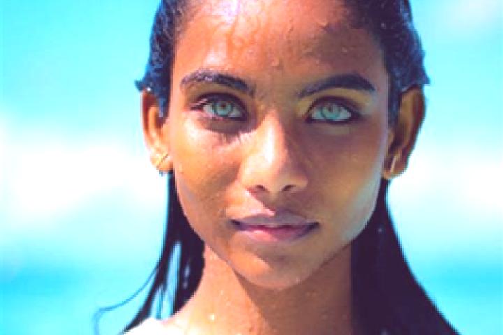 Aubrey, 39, a auburn blue-eyed indian companion based in Imamlar. Offering Tantra, Couples, Massage, Party Girl, Prostate Massage. Available for incall and o...