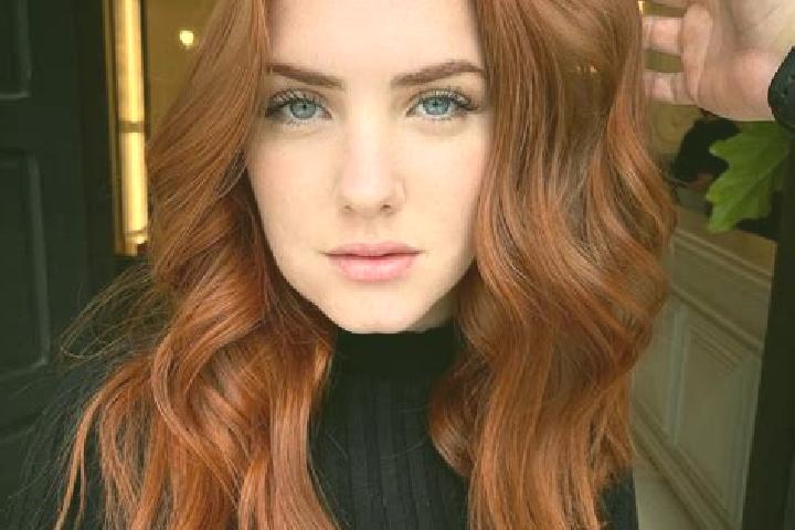 Aurora, 20, a auburn blue-eyed mediterranean companion based in Rayaces. Offering Deep French Kissing, Erotic Massage, Travel Companion, Tantra, Dinner Date....