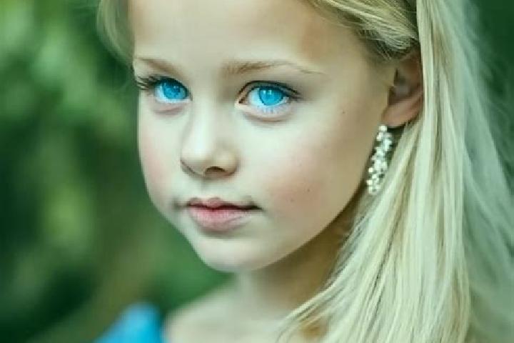 Aurora, 20, a blonde blue-eyed asian companion based in Pos yet. Offering A-Level, Dinner Date, BDSM. Available for incall and outcall, overnight bookings av...