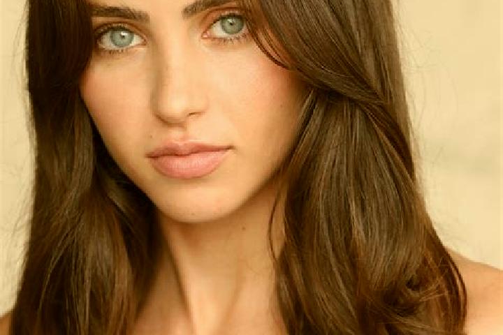 Aurora, 20, a brunette blue-eyed asian companion based in Avelgem. Offering Massage, Dinner Date, Tantra, BDSM, Prostate Massage. Available for incall and ou...