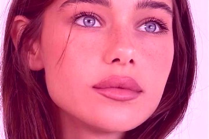 Aurora, 20, a brunette brown-eyed mediterranean companion based in Madama. Offering Travel Companion, Deep French Kissing, Roleplay. Available for incall and...