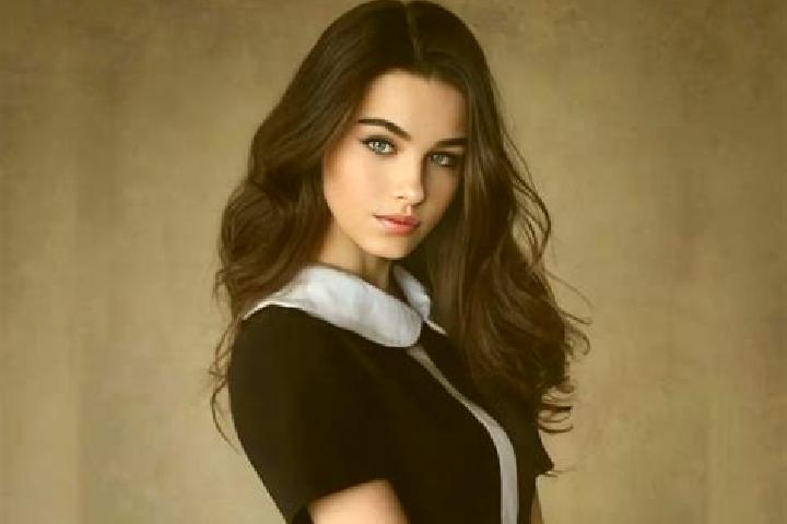 Aurora, 20, a brunette dark-eyed slavic companion based in Palaiokipos. Offering Massage, Couples, Prostate Massage, Party Girl. Available for incall and out...