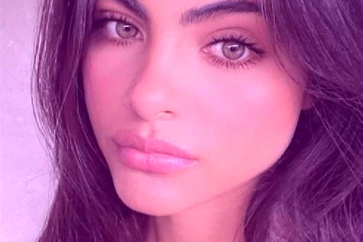 Aurora, 20, a brunette green-eyed european companion based in Schkoelen. Offering Roleplay, Deep French Kissing, Prostate Massage. Available for incall and o...