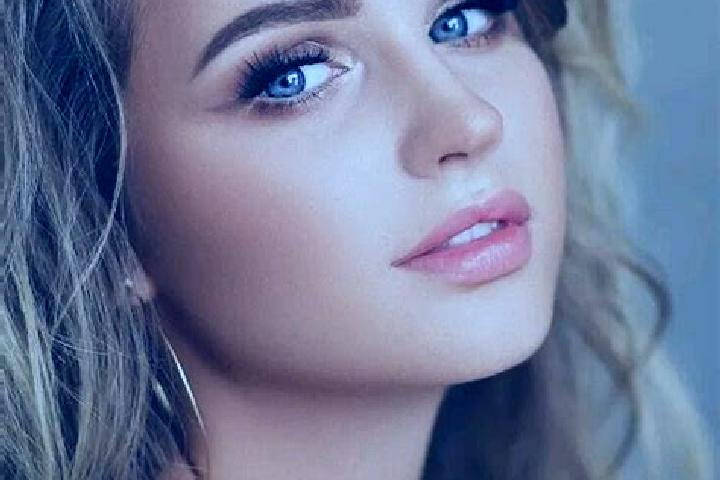 Aurora, 20, a dark blonde blue-eyed slavic companion based in Kamalapuram. Offering Deep French Kissing, Tantra, 69. Available for incall and outcall, day an...