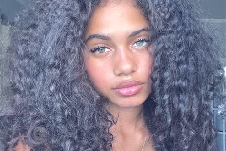 Aurora, 21, a black blue-eyed ebony companion based in Longueil-Sainte-Marie. Offering Girlfriend Experience, Travel Companion, Domination, Deep French Kissi...