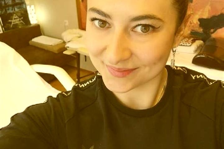 Aurora, 21, a chestnut amber-eyed caribbean companion based in Bargfeld-Stegen. Offering Tantra, Domination, Massage, CIM. Available for incall and outcall, ...