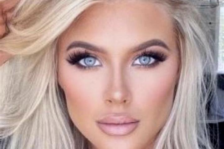 Aurora, 21, a platinum blonde hazel-eyed mixed companion based in Kelapalima. Offering Duos, Massage, GFE, Deep French Kissing. Available for incall and outc...