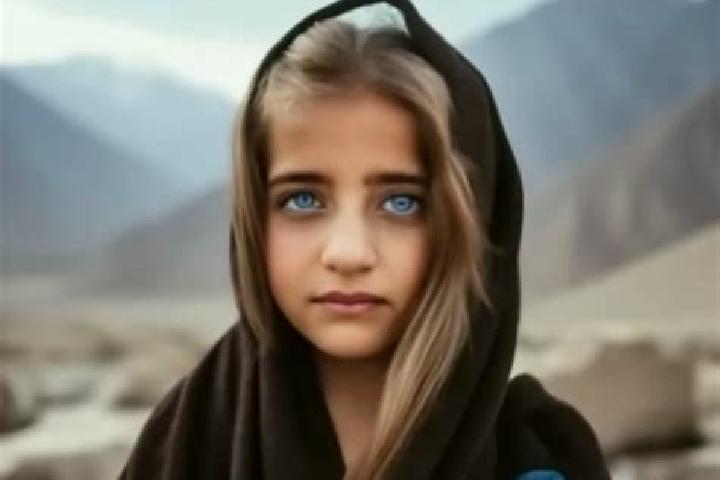 Aurora, 22, a auburn blue-eyed middle eastern companion based in Strejesti. Offering Roleplay, Girlfriend Experience, Travel Companion. Available for incall ...