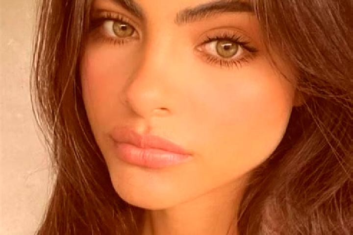 Aurora, 22, a black hazel-eyed latina companion based in Resia. Offering Overnight, A-Level, Erotic Massage, Massage. Available for incall and outcall, day a...