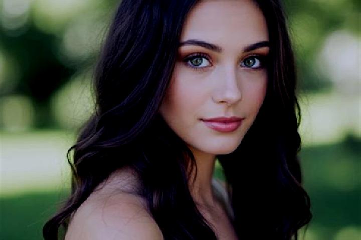 Aurora, 22, a brunette hazel-eyed ebony companion based in Fuenteheridos. Offering Duos, 69, Couples, A-Level, Travel Companion. Available for incall and out...