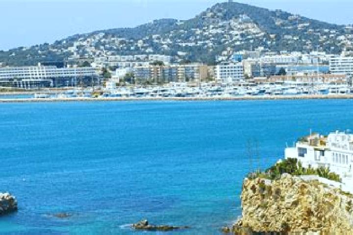 Aurora, 22 — Escort in Beade, Spain