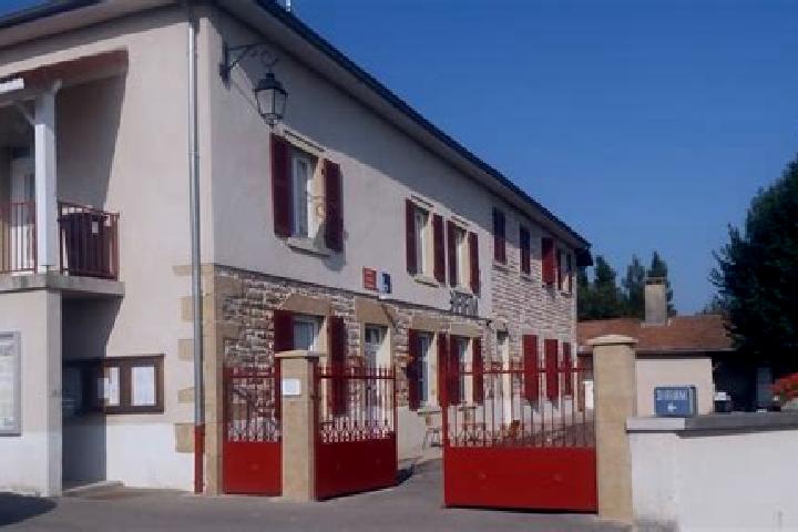 Aurora, 22 — Escort in Pisieu, France