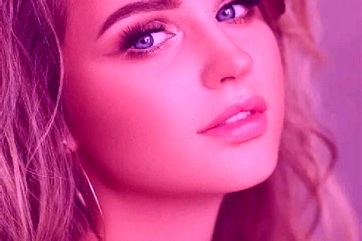 Aurora, 23, a dark blonde blue-eyed european companion based in Aqqan. Offering OWO, Tantra, Girlfriend Experience. Available for incall and outcall, day and...