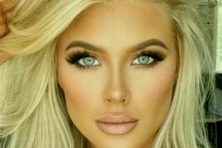 Aurora, 23, a platinum blonde brown-eyed caucasian companion based in Haseldorf. Offering Fetish, Party Girl, Travel Companion, GFE, Tantra. Available for in...