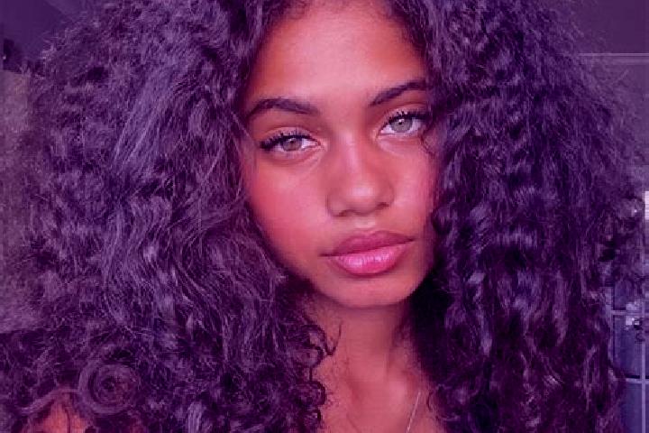Aurora, 23, a red blue-eyed ebony companion based in Neuville-sous-Montreuil. Offering Fetish, Travel Companion, CIM, Girlfriend Experience. Available for in...