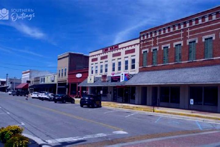 Aurora, 23 — Escort in Cullman, United States