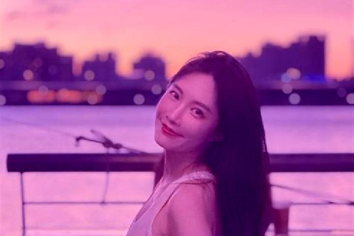 Aurora, 23 — Escort in Dang, Vietnam
