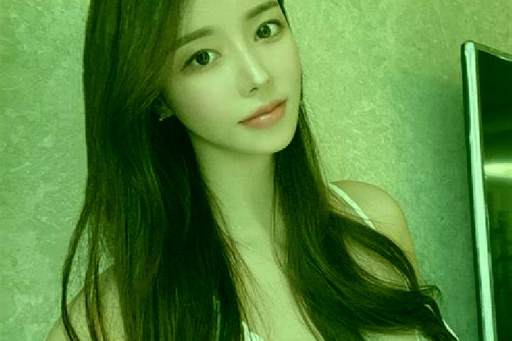 Aurora, 23 — Escort in Shuishaping, China