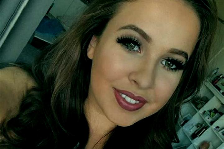 Aurora, 24, a auburn brown-eyed middle eastern companion based in Lazuri de Beius. Offering Prostate Massage, Striptease, Duos, A-Level. Available for incall...