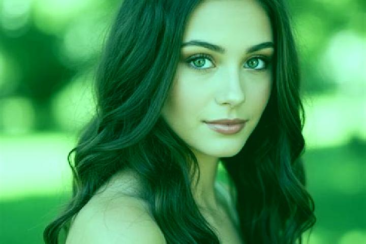 Aurora, 24, a dark blonde hazel-eyed caucasian companion based in North Boambee Valley. Offering A-Level, Girlfriend Experience, Overnight, Deep French Kissi...