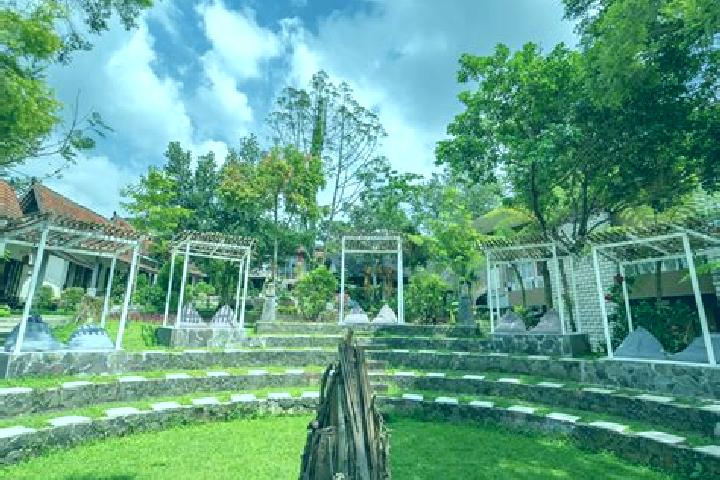 Aurora, 24 — Escort in Bogor, Indonesia