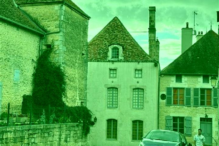 Aurora, 24 — Escort in Chateauvillain, France
