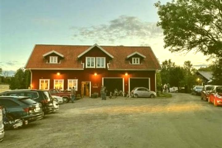 Aurora, 24 — Escort in Falkoeping, Sweden