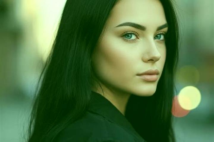 Aurora, 25, a black blue-eyed latina companion based in Aiani. Offering GFE, Party Girl, Erotic Massage. Available for incall and outcall, day and evening da...