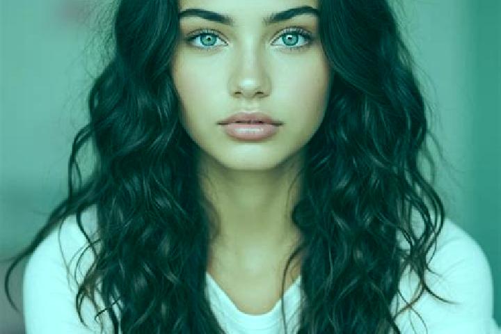 Aurora, 25, a brunette grey-eyed mediterranean companion based in Golfito. Offering Travel Companion, Tantra, Domination. Available for incall and outcall, o...