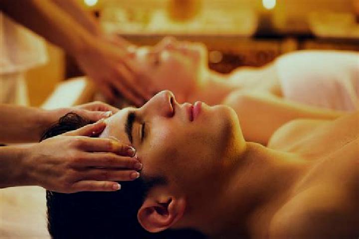Aurora, 26, a chestnut amber-eyed mediterranean companion based in Shengao. Offering Erotic Massage, Massage, Deep French Kissing, Prostate Massage. Availabl...
