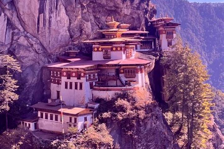 Aurora, 26 — Escort in Ha, Bhutan