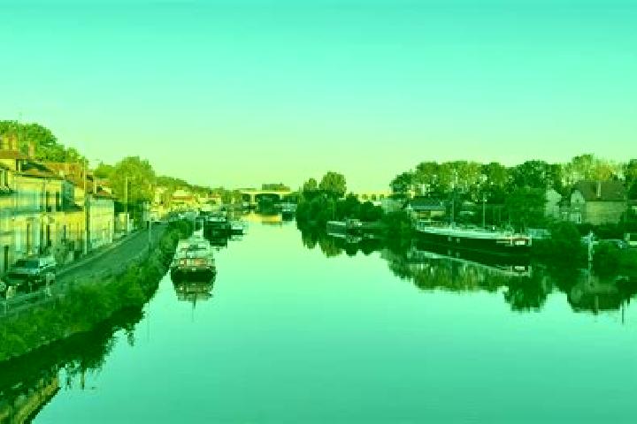 Aurora, 26 — Escort in Marolles-sur-Seine, France
