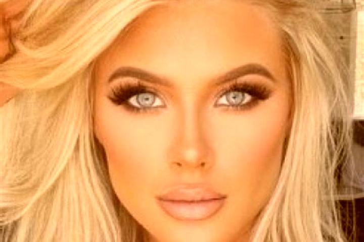 Aurora, 27, a platinum blonde hazel-eyed mediterranean companion based in Lenghu. Offering OWO, Domination, Deep French Kissing, Erotic Massage, Duos. Availa...