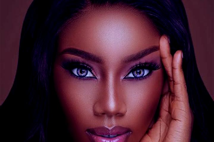 Aurora, 27, a red blue-eyed ebony companion based in Teting-sur-Nied. Offering Roleplay, Duos, Girlfriend Experience. Available for incall and outcall, day a...