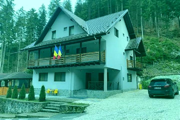 Aurora, 27 — Escort in Fundeanu, Romania