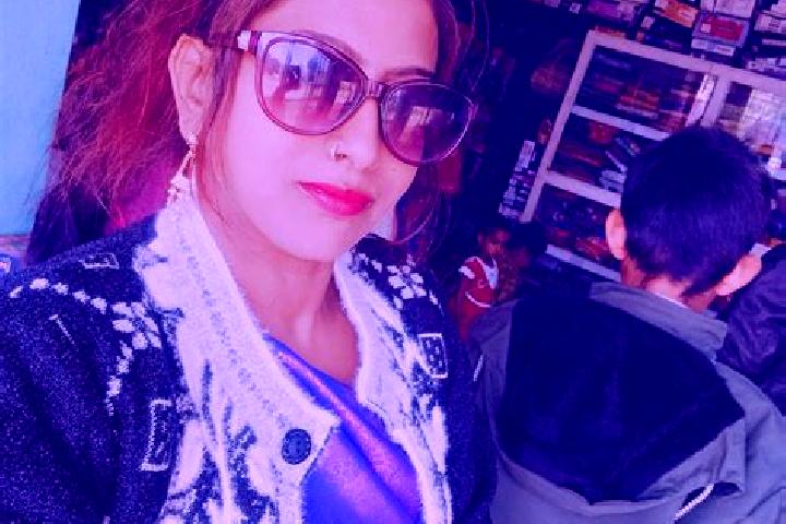 Aurora, 27 — Escort in Kandi, India