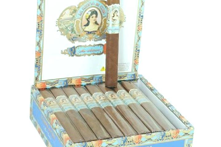 Aurora, 27 — Escort in La Maquina, Cuba