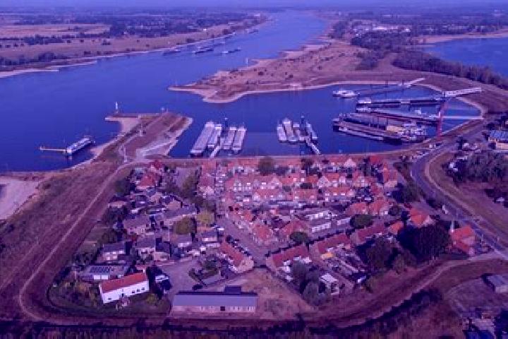 Aurora, 27 — Escort in Zuid-Berghuizen, Netherlands