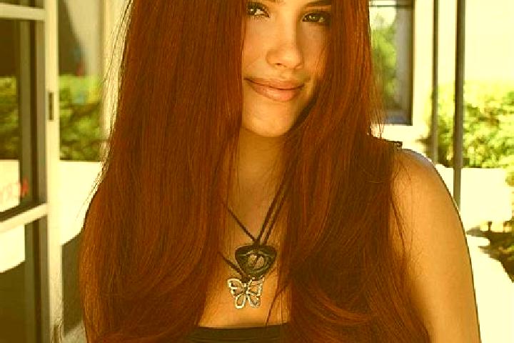 Aurora, 28, a auburn dark-eyed middle eastern companion based in Angram Grange. Offering Girlfriend Experience, Deep French Kissing, Dinner Date, Domination....