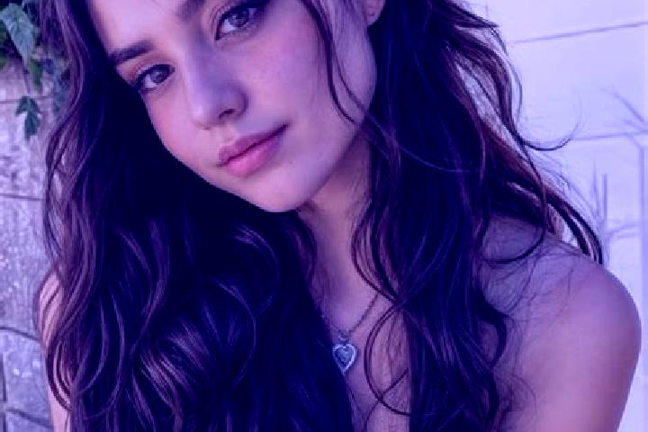 Aurora, 28, a brunette hazel-eyed caribbean companion based in Cinyasag. Offering Party Girl, 69, Massage, A-Level, Erotic Massage. Available for incall and ...