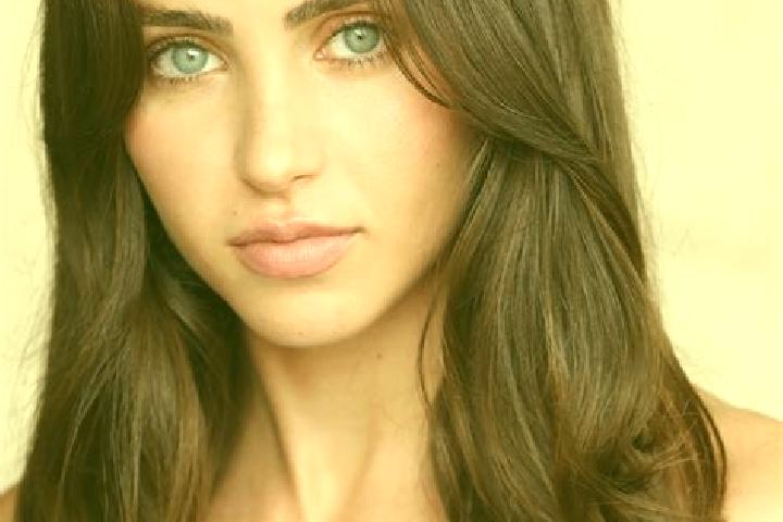 Aurora, 28, a chestnut dark-eyed latina companion based in Turukhansk. Offering Duos, Erotic Massage, Massage. Available for incall and outcall, overnight bo...