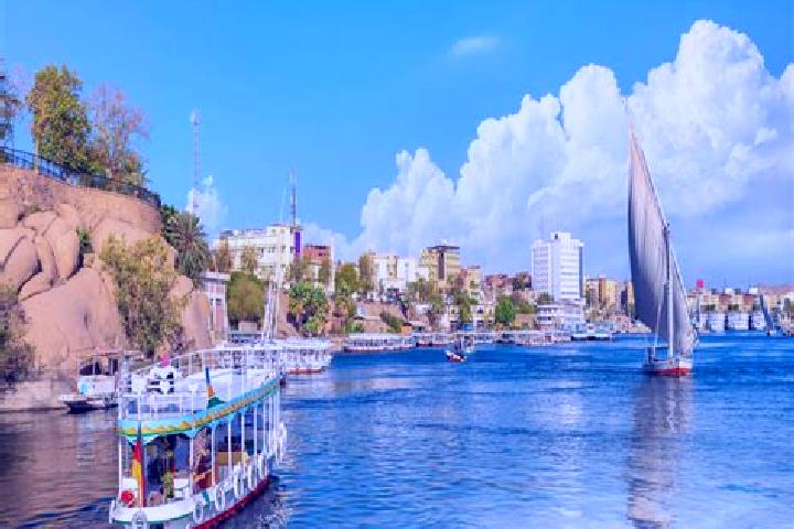 Aurora, 29 — Escort in Basyun, Egypt