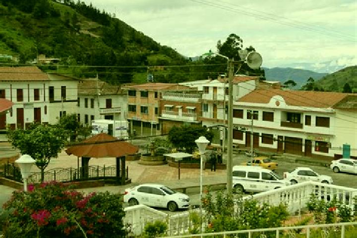 Aurora, 29 — Escort in El Cerrito, Colombia