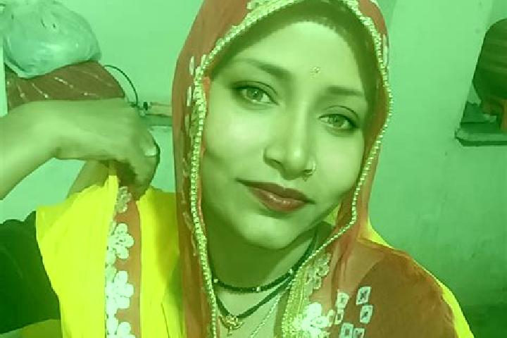 Aurora, 29 — Escort in Gulabpura, India